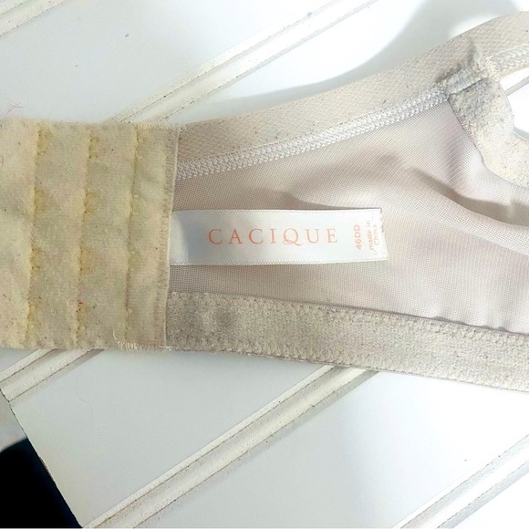 Cacique Boost Plunge Nude Colored Bra Size 46DD - Picture 7 of 7